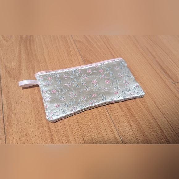Small Change Purse - Picture 2 of 4
